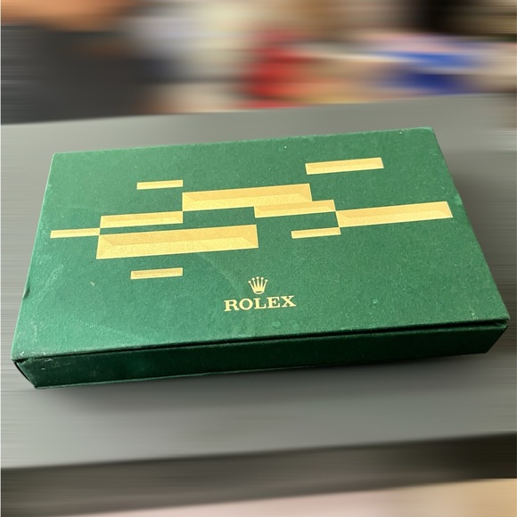 Rolex Green Box with Gold Accents - Picture 2 of 4